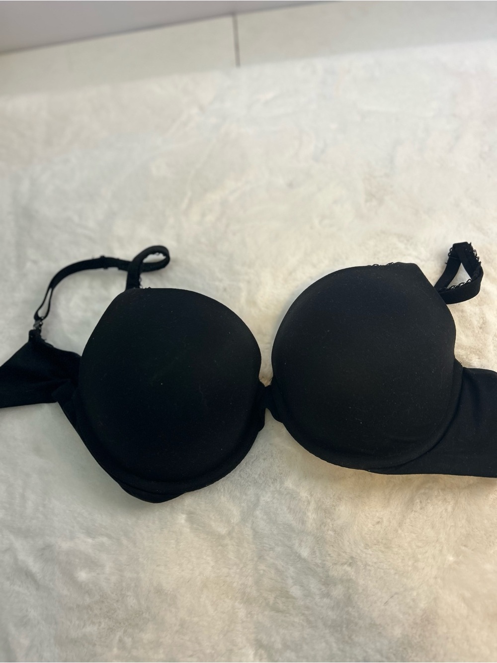 Victoria’s Secret Bra Bundle 36D Black Nude Tshirt lightly lined everyday bras